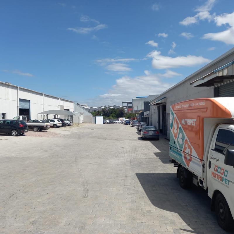 To Let commercial Property for Rent in Neave Industrial Eastern Cape